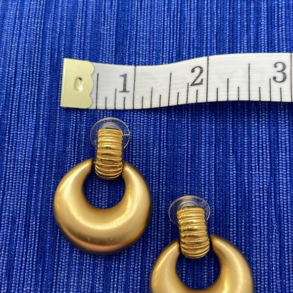 Vintage Monet Gold Plated Hoop Earrings - Picture 10 of 11